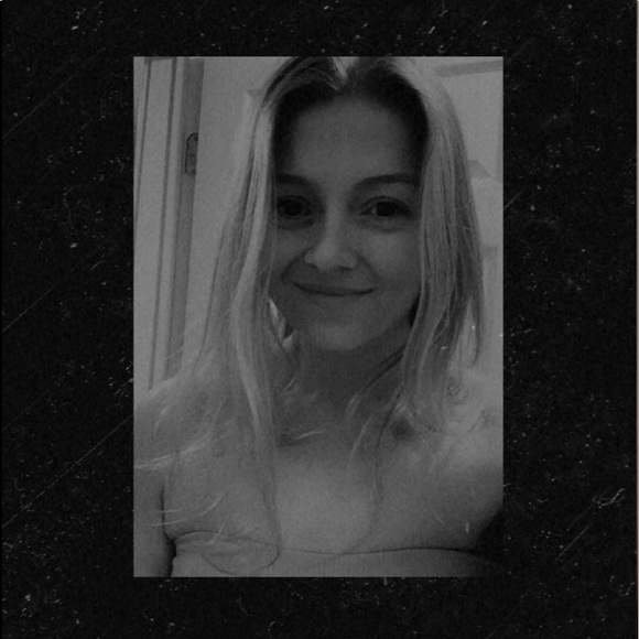 Meet your Posher, Brittany - Picture 1 of 1